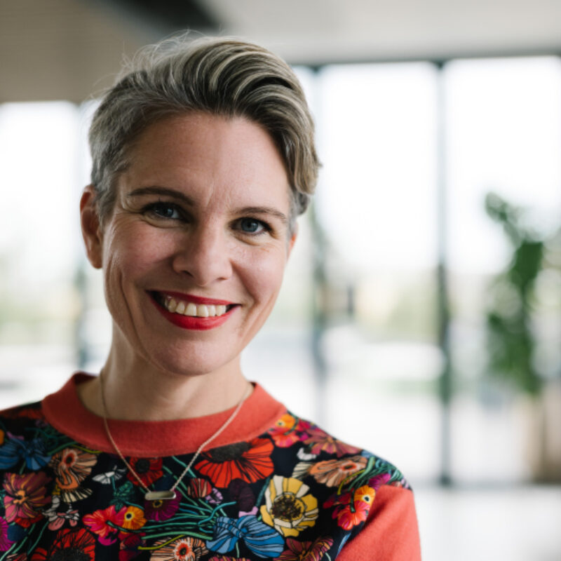 Shannon Conway Headshot